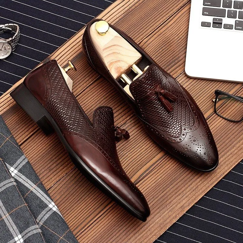 AlliLux Carved Pointed Toe Slip On Loafers