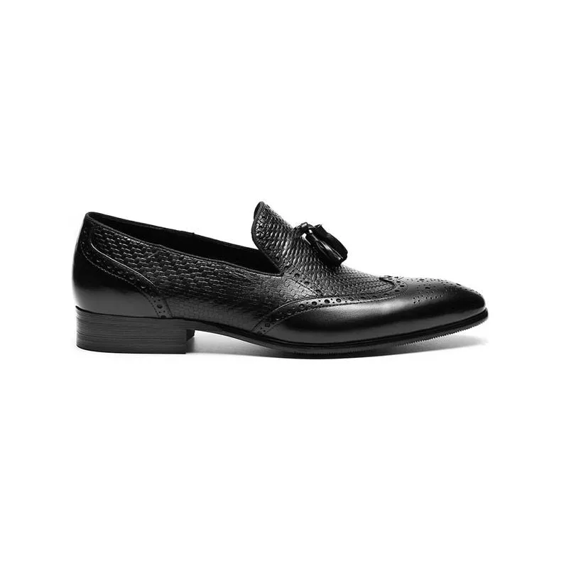 AlliLux Carved Pointed Toe Slip On Loafers