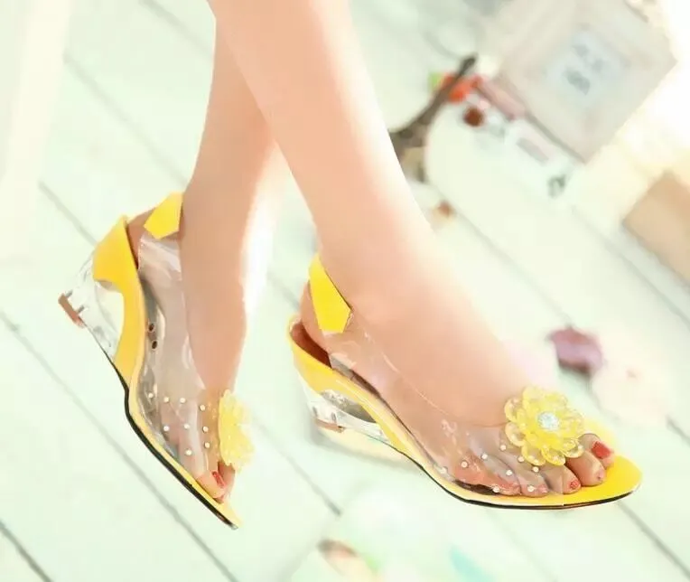 Ladies Summer Rhinestone Decorated Flower Design Jelly Wedge Sandals