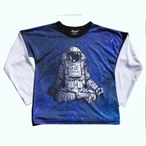 Meditating Long sleeve Kids T-shirt